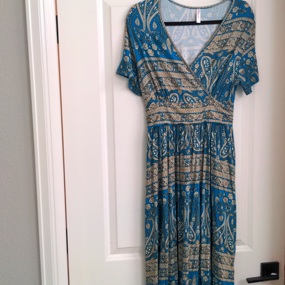 Blue Paisley Faux Wrap-Style Maxi Dress Amaxon